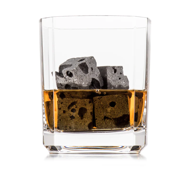 Lava whiskey stones – Pure Icelandic Goods